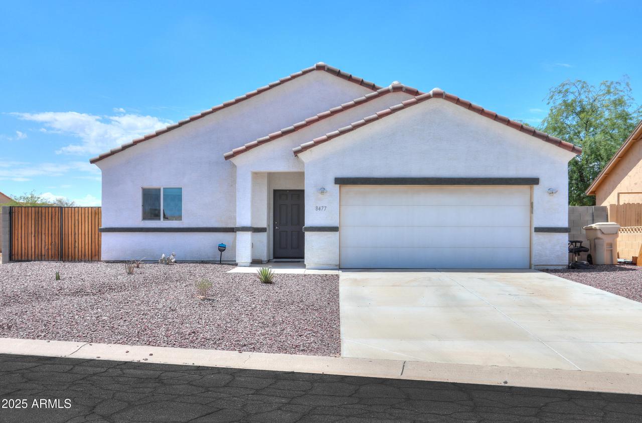 8477 W Concordia Dr., Arizona City, AZ 85123
