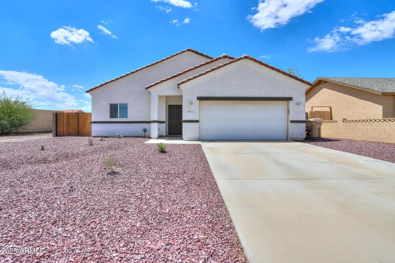8477 W Concordia Dr., Arizona City, AZ 85123