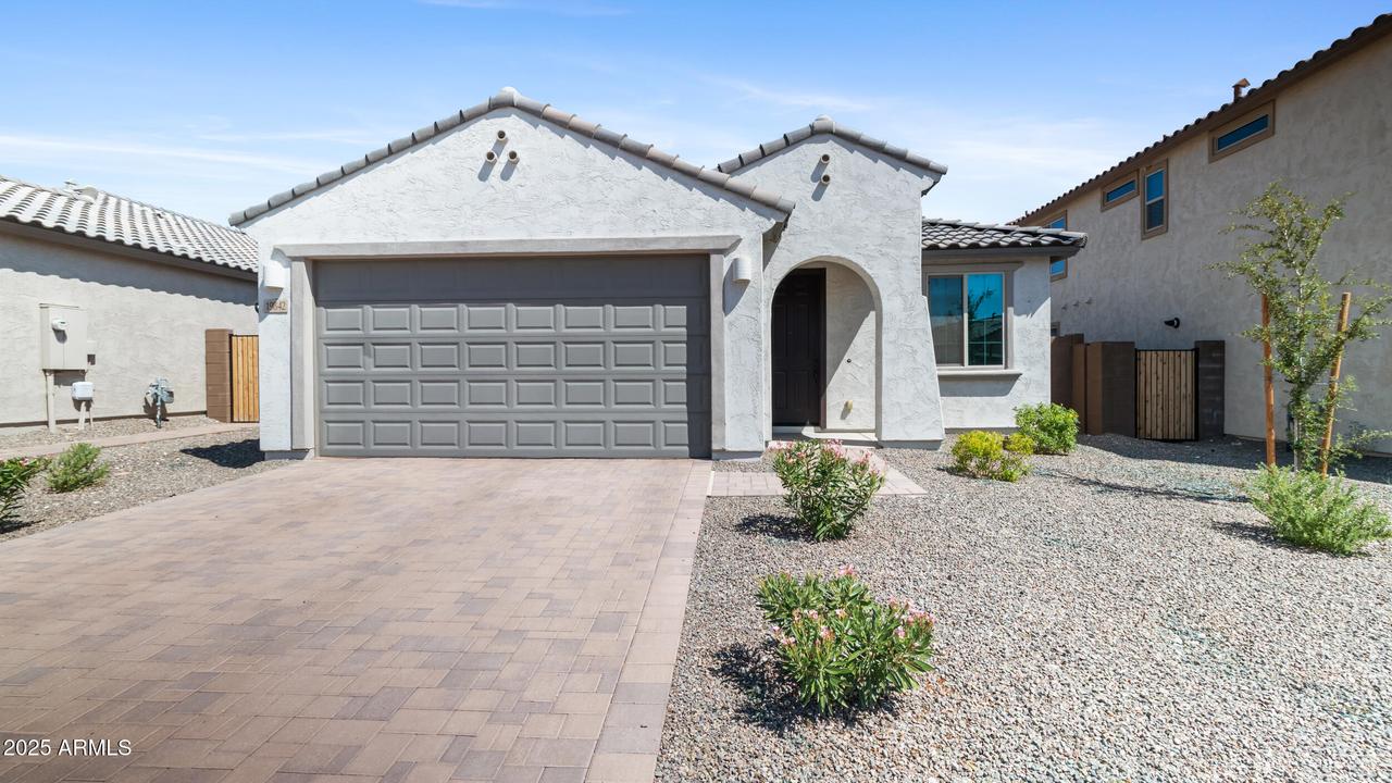 19842 W Badgett Ln., Litchfield Park, AZ 85340