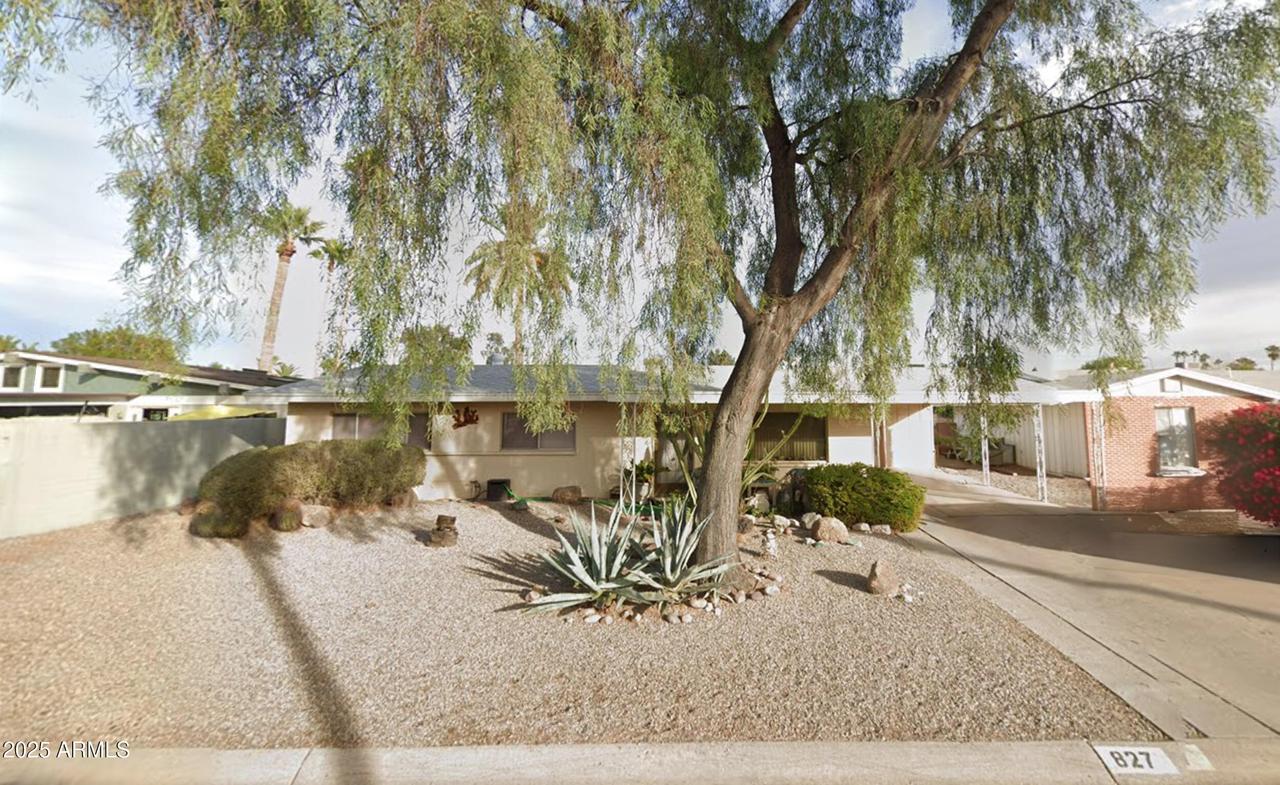 827 S Saranac Ave., Mesa, AZ 85208