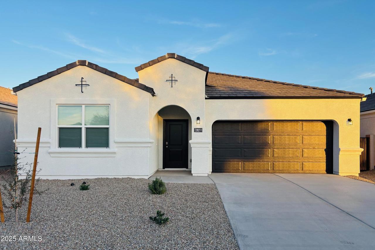 28211 N Ice Cavern Ln., San Tan Valley, AZ 85143