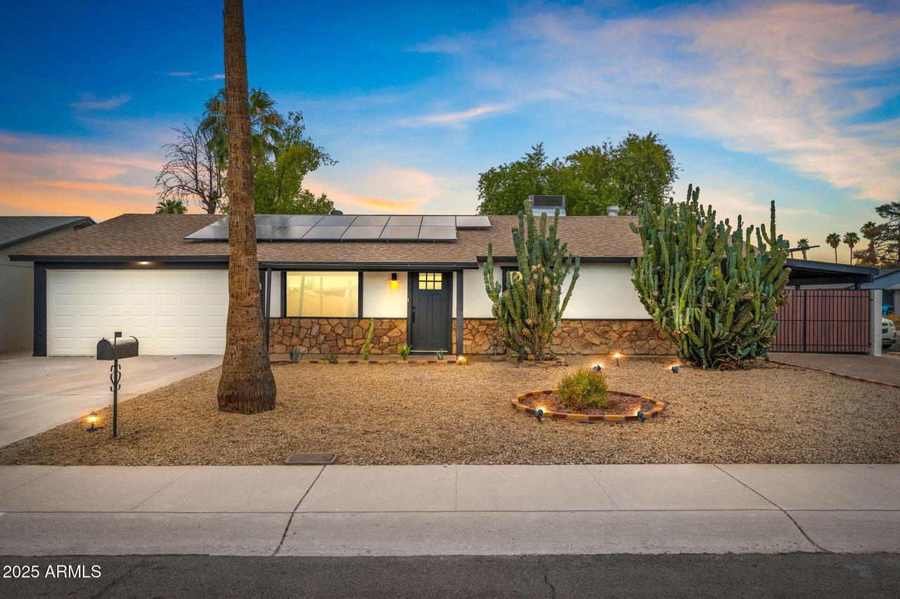 13258 N 39th St., Phoenix, AZ 85032