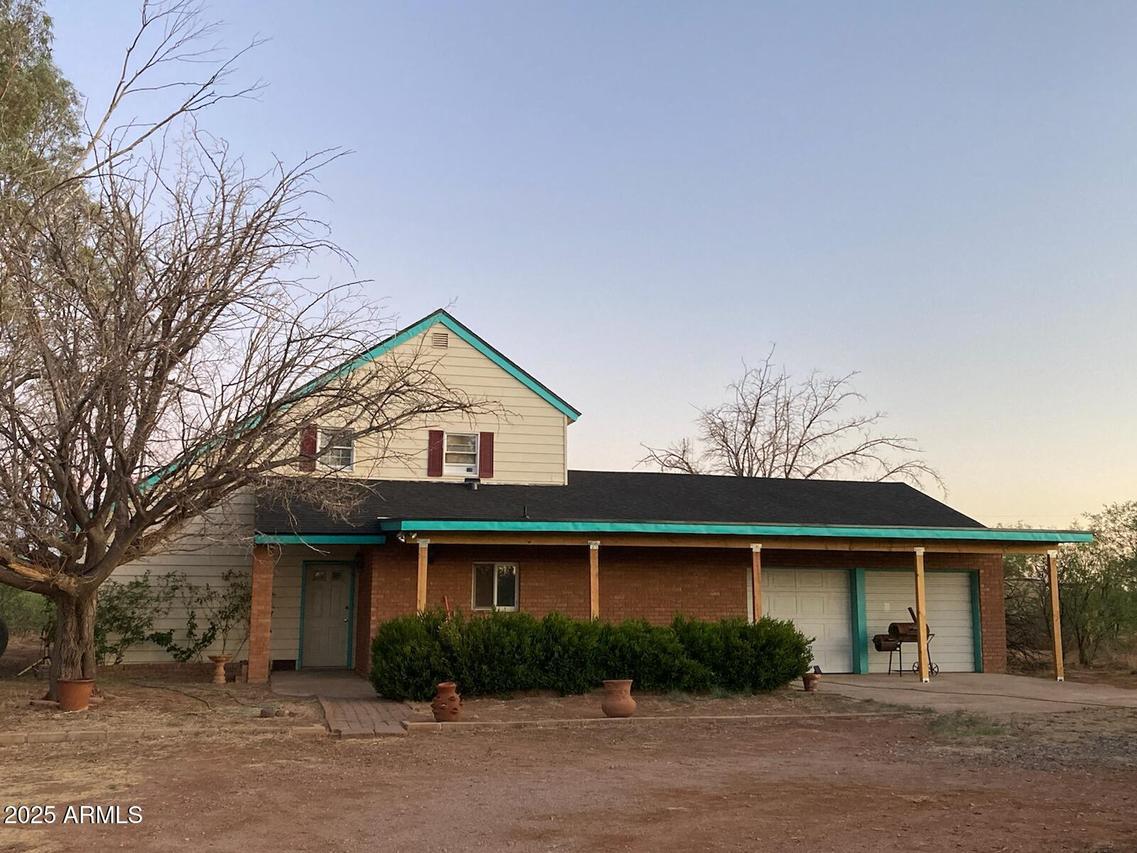 152 E Camino De Manana, Huachuca City, AZ 85616