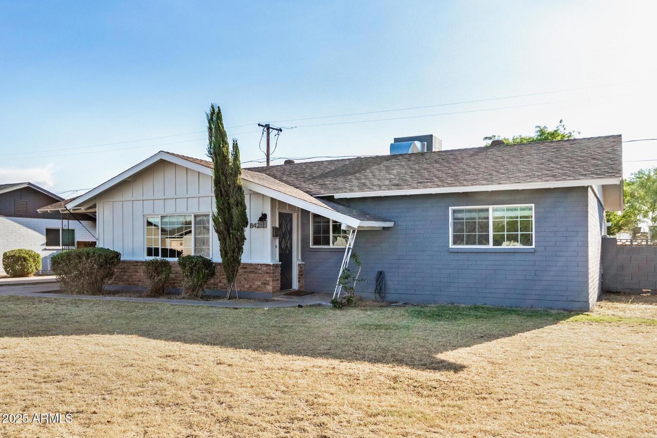 842 N Evergreen St., Chandler, AZ 85225