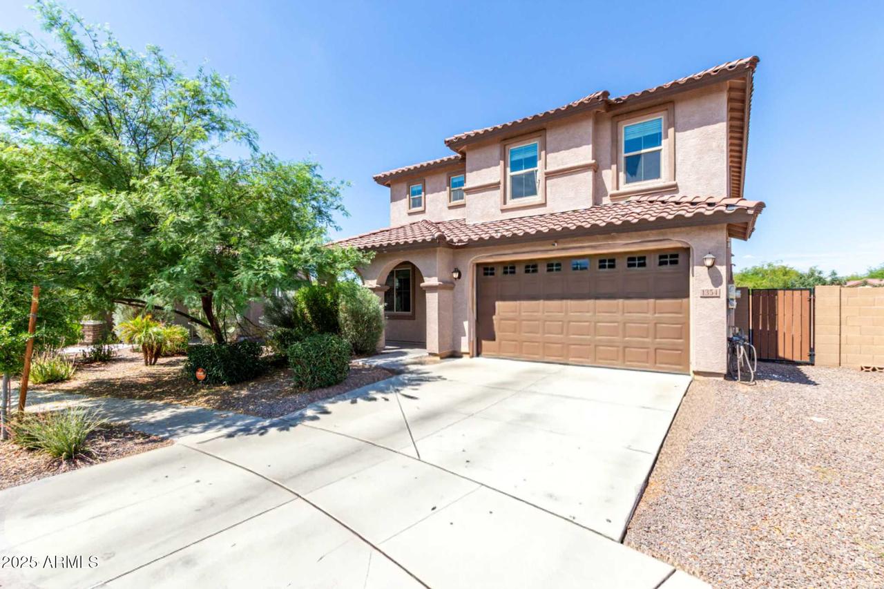 1354 E Glass Ln., Phoenix, AZ 85042