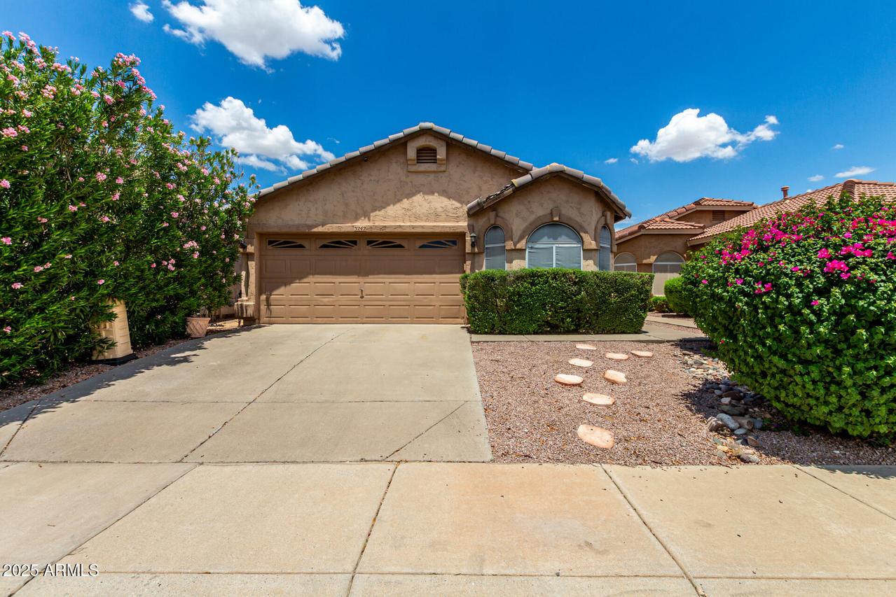 3242 E Kristal Way, Phoenix, AZ 85050