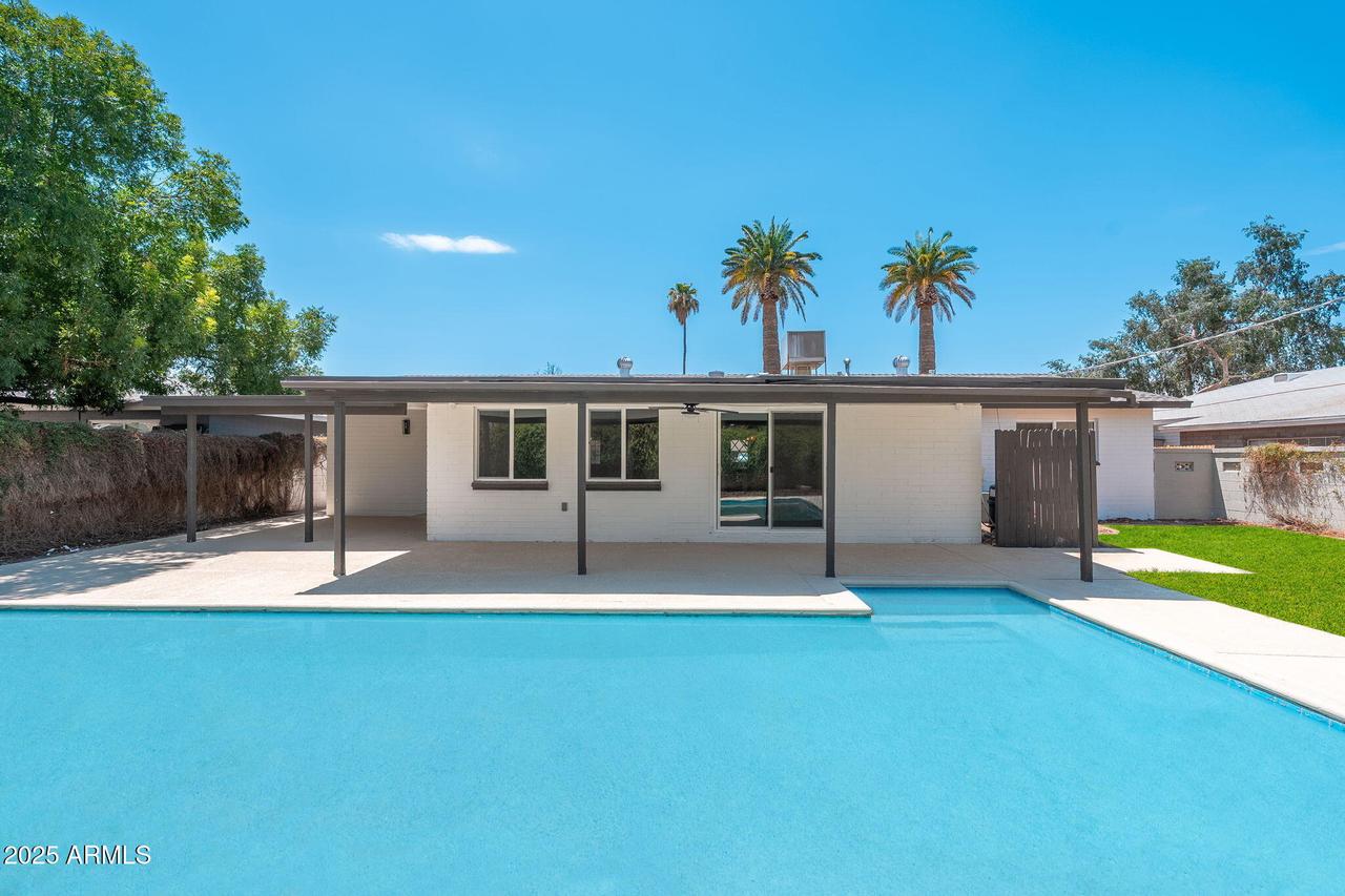 2134 W Keim Dr., Phoenix, AZ 85015