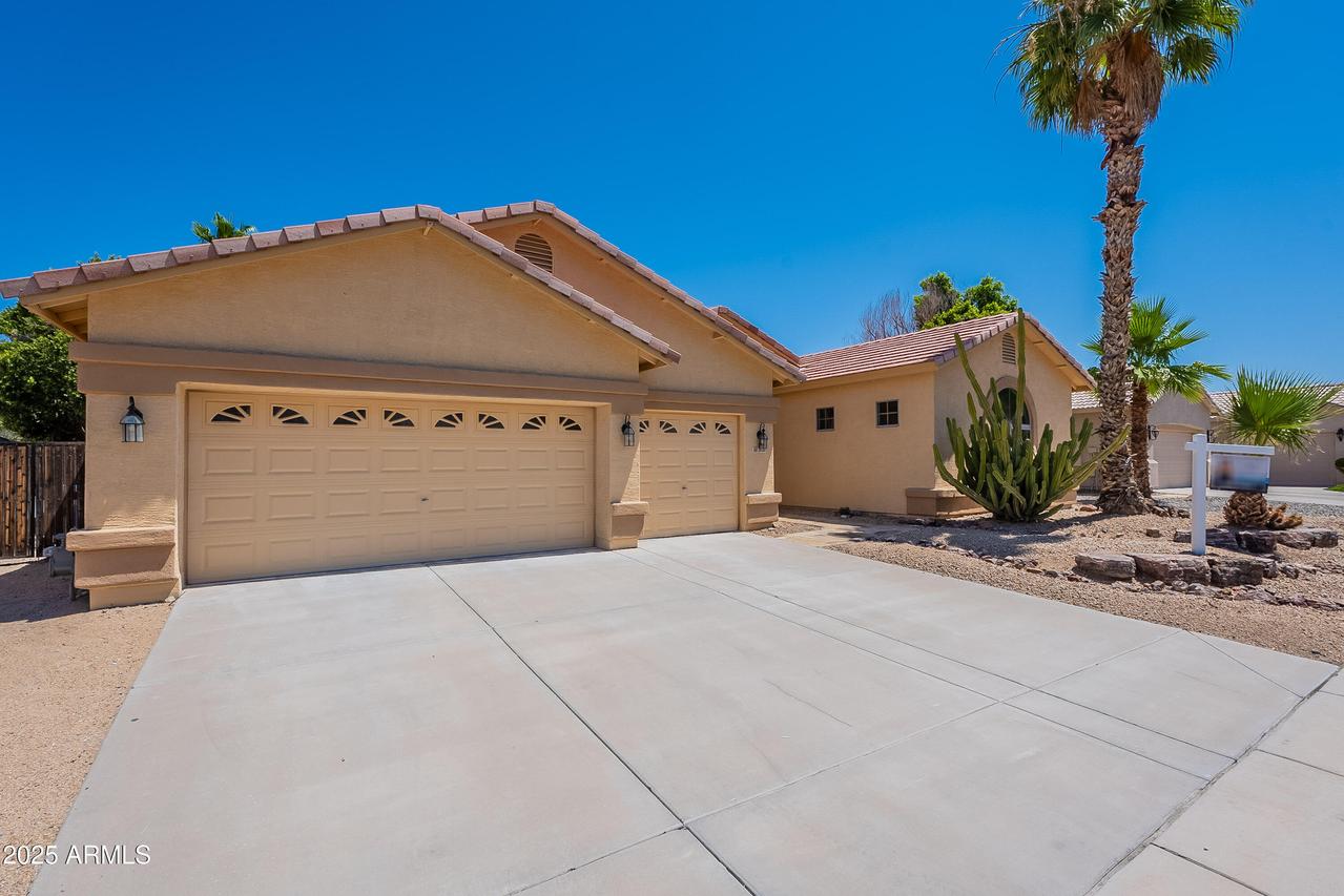2620 W Piedmont Rd., Phoenix, AZ 85041