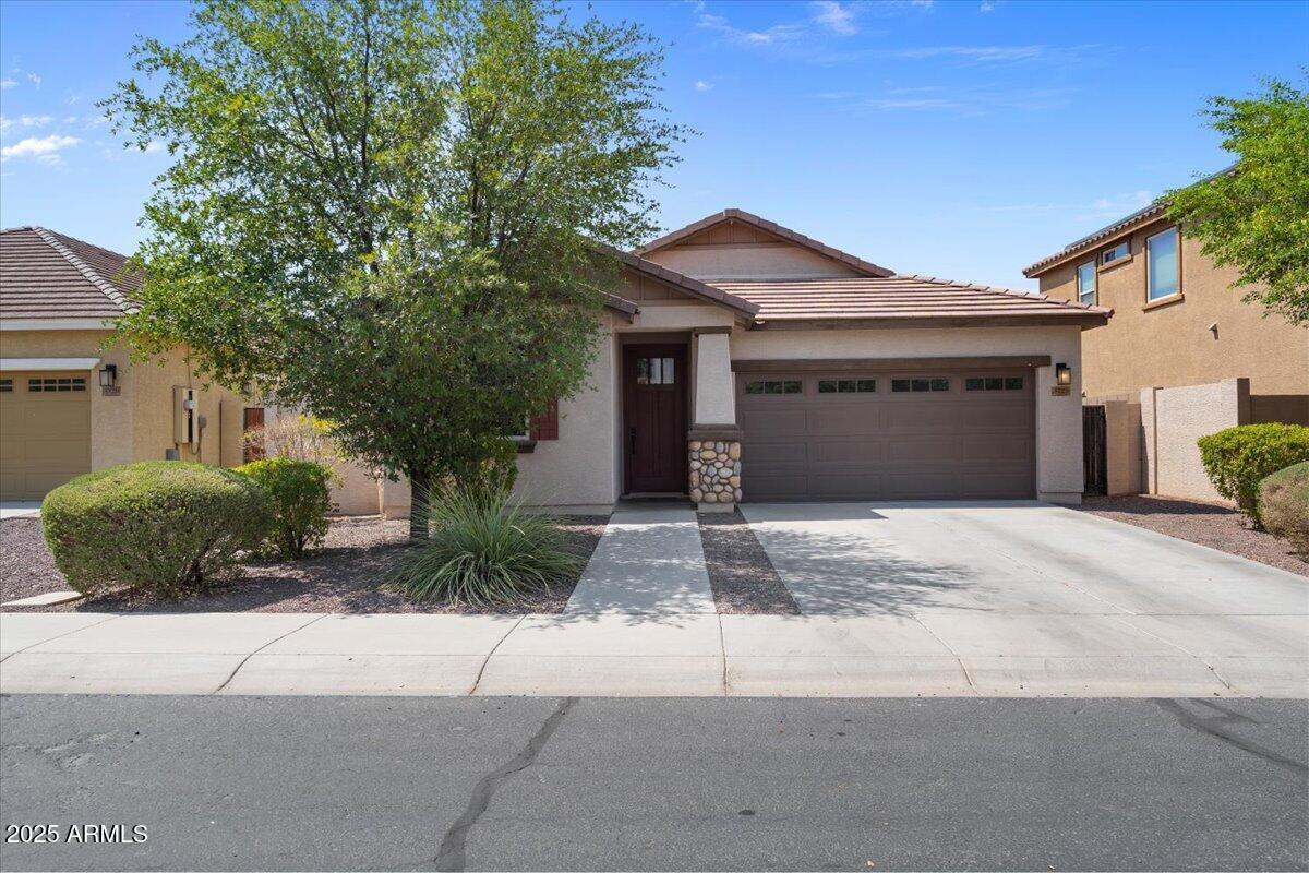 3323 E Roland St., Mesa, AZ 85213