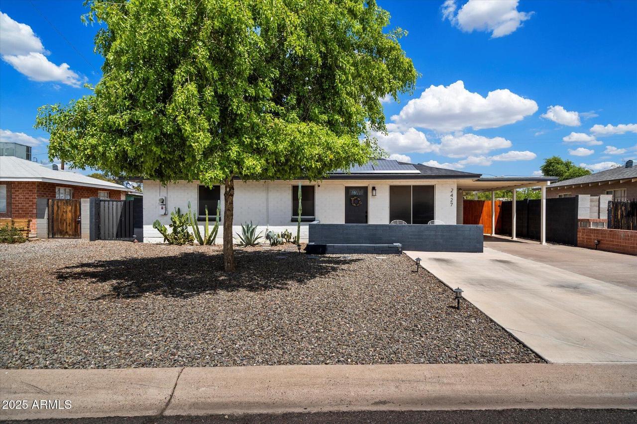 2427 N 20th Dr., Phoenix, AZ 85009
