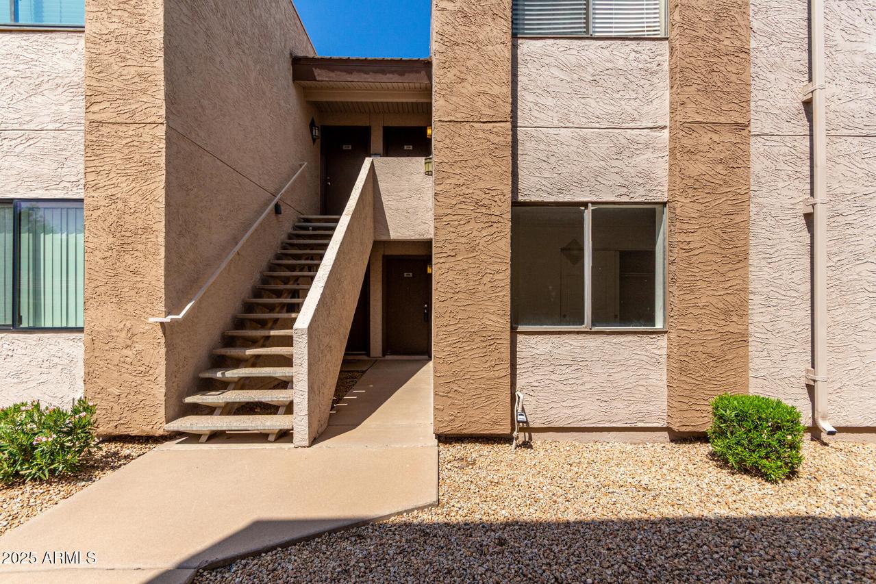 1065 W 1st St. #109, Tempe, AZ 85281