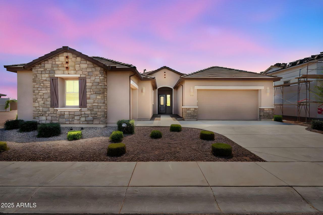 32408 N Cherry St., San Tan Valley, AZ 85143
