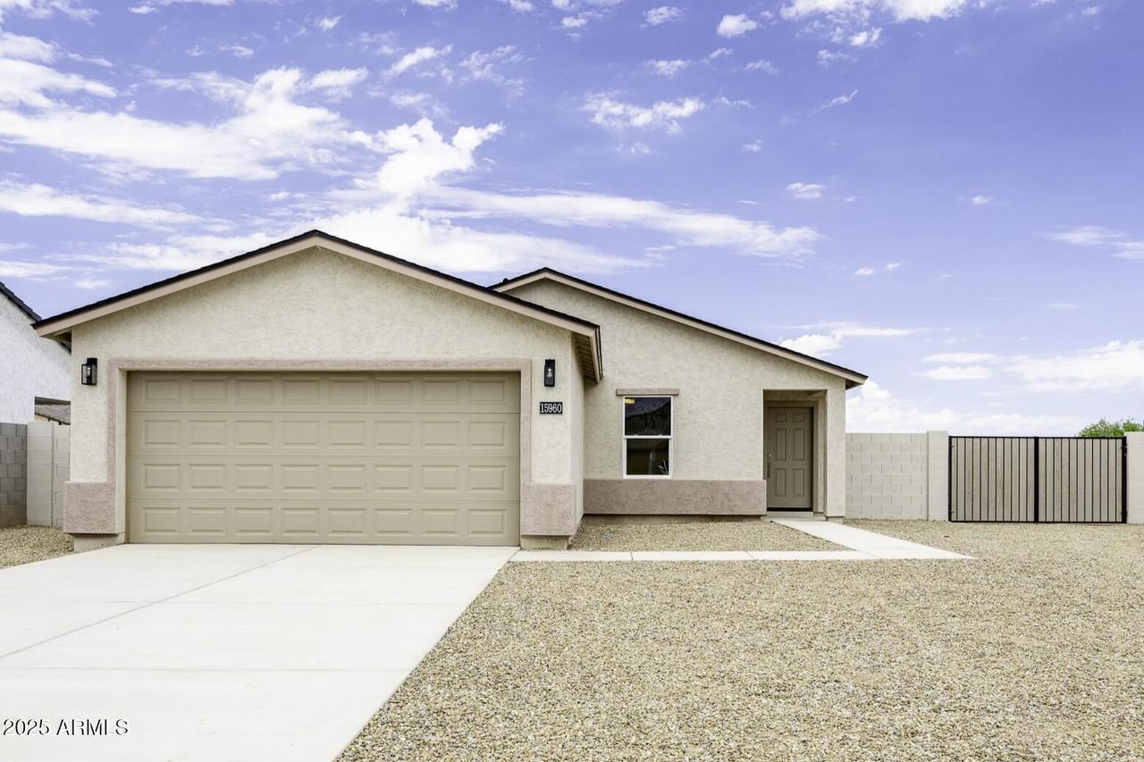 15960 S Stevens Pl., Arizona City, AZ 85123