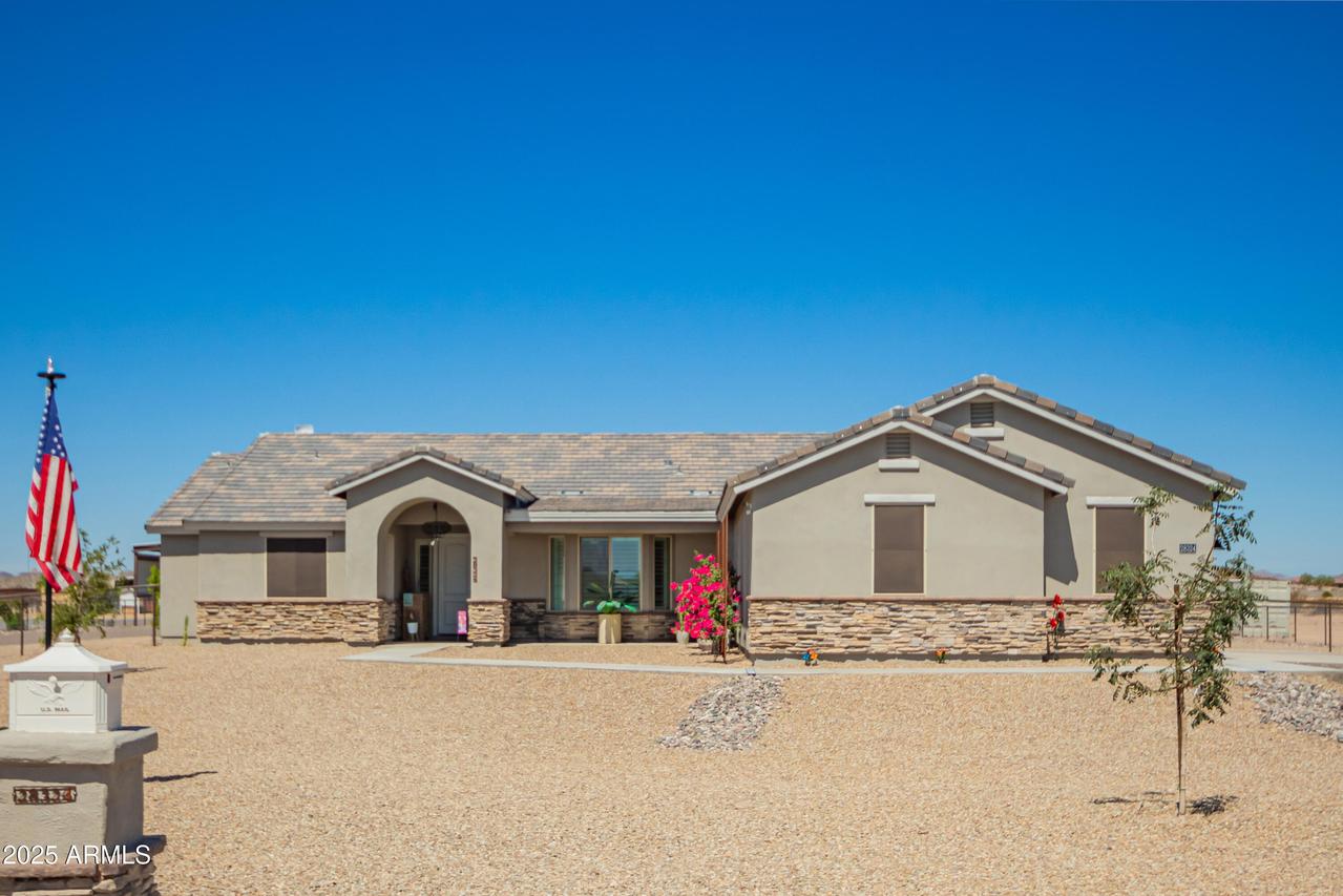 28324 N Varnum Rd., San Tan Valley, AZ 85143