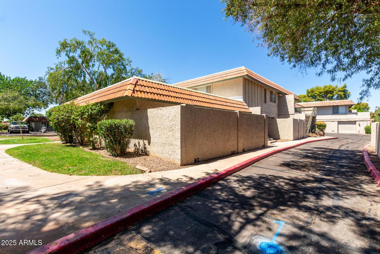 5621 S Captain Kidd Ct. #E, Tempe, AZ 85283