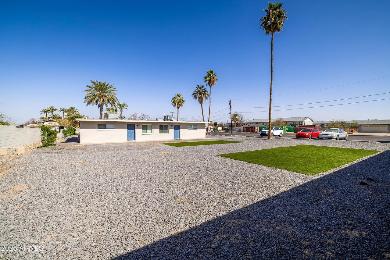 5640 S Montezuma St., Phoenix, AZ 85041