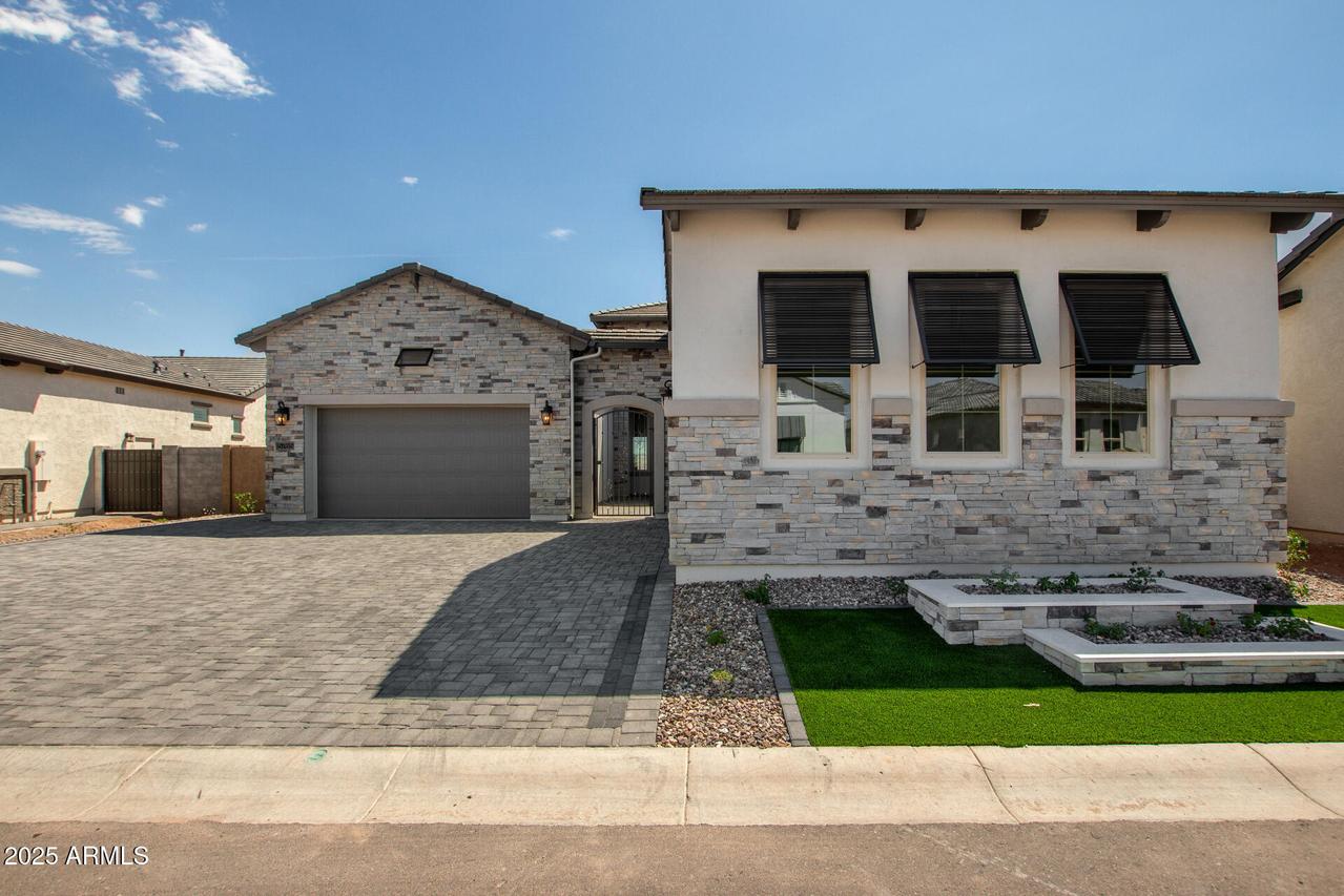 5765 E Sanford St., Mesa, AZ 85215