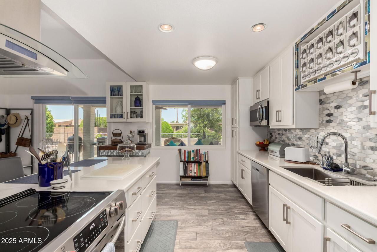 9209 W Briarwood Cir., Sun City, AZ 85351