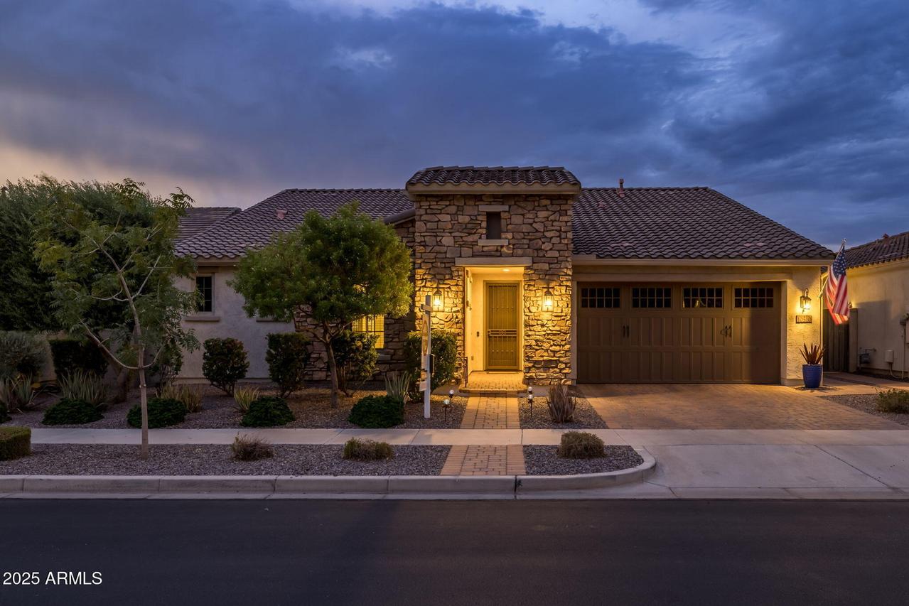 10510 E Sheffield Dr., Mesa, AZ 85212