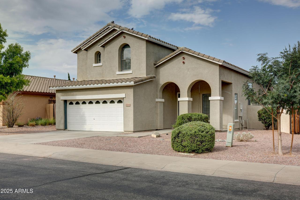 6656 S Classic Way, Gilbert, AZ 85298