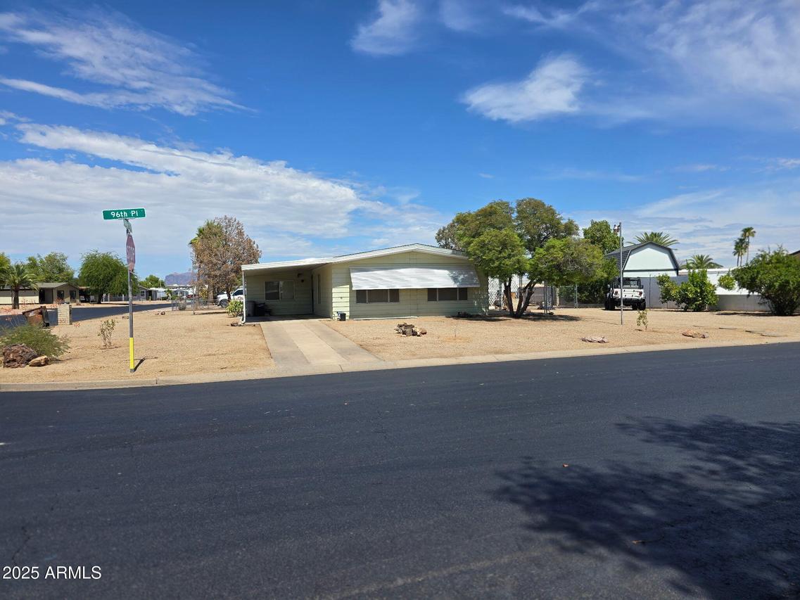 9639 E Sunland Ave., Mesa, AZ 85208