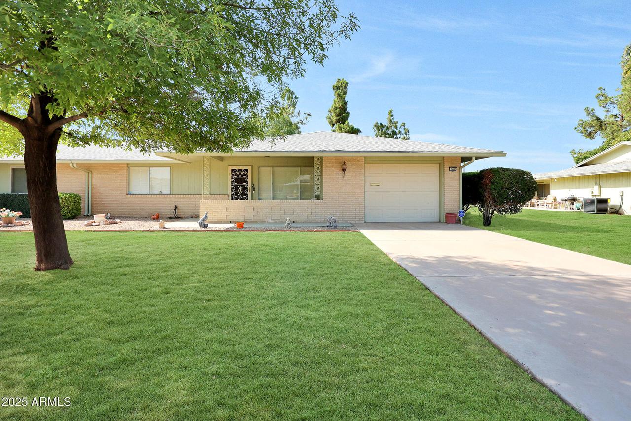 9813 W Gulf Hills Dr., Sun City, AZ 85351