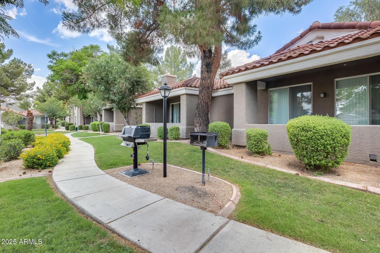 2929 W Yorkshire Dr. #1008, Phoenix, AZ 85027