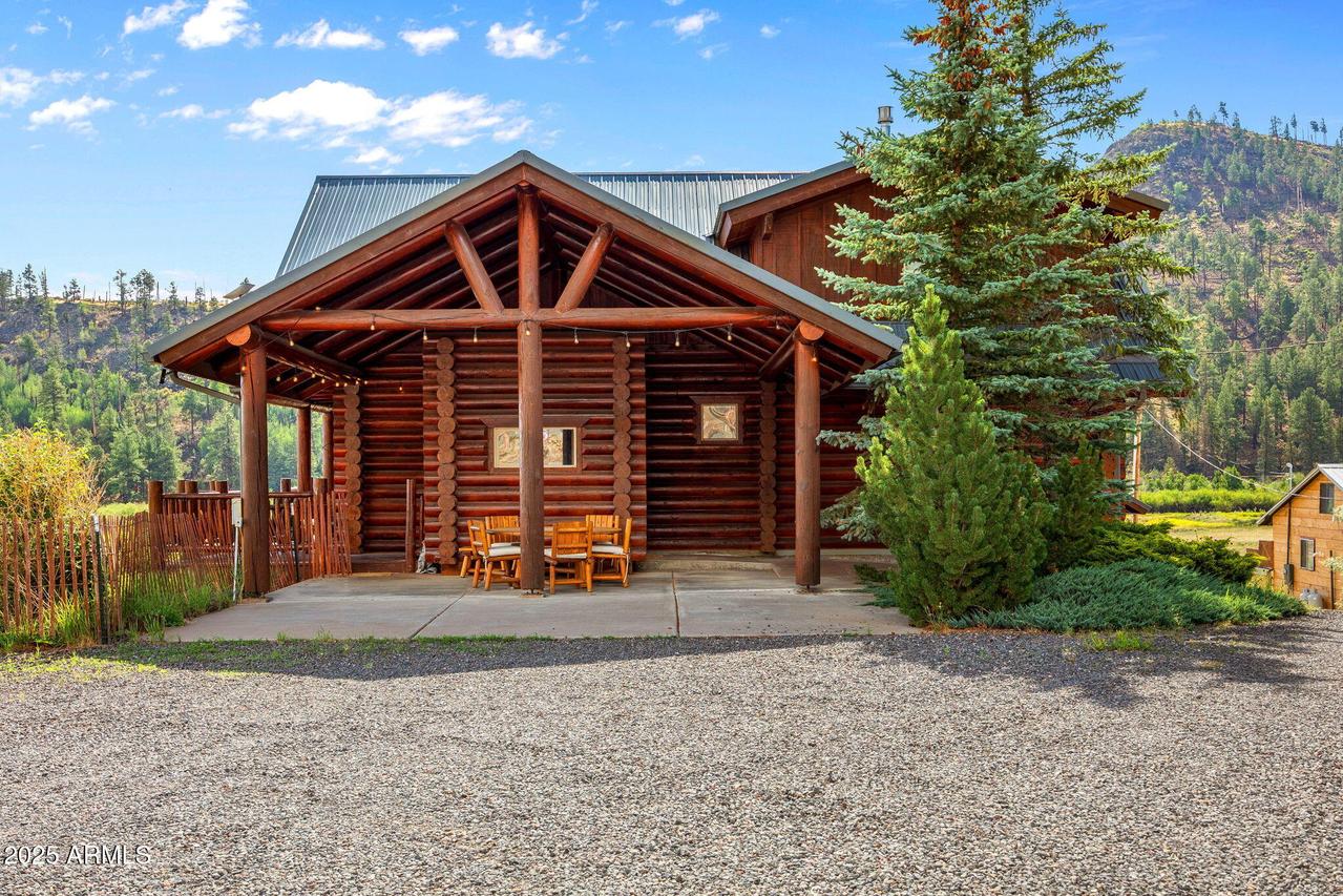 100 Main St., Greer, AZ 85927