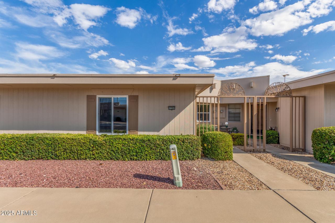17262 N 105th Ave., Sun City, AZ 85373