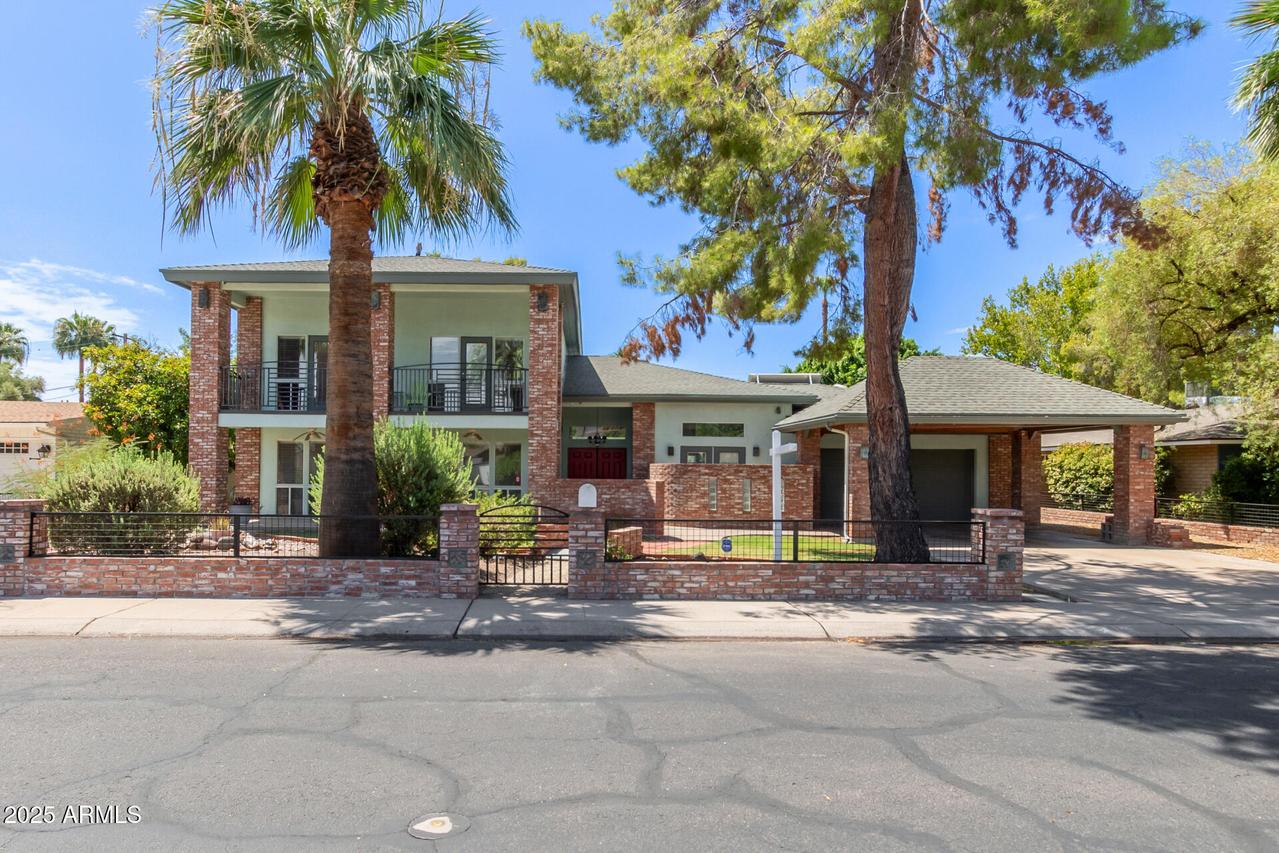 1231 W Lawrence Ln., Phoenix, AZ 85021