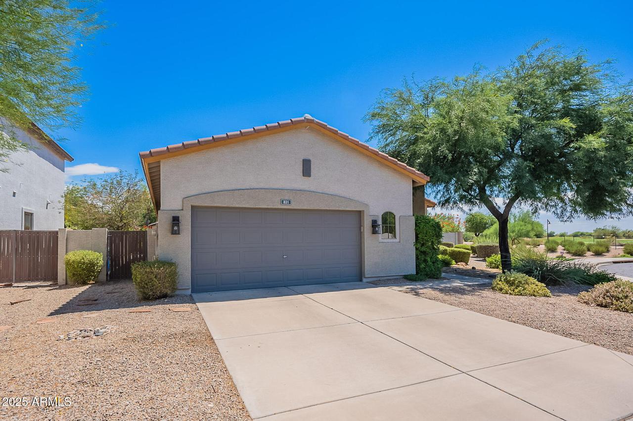 831 E Taurus Pl., Chandler, AZ 85249