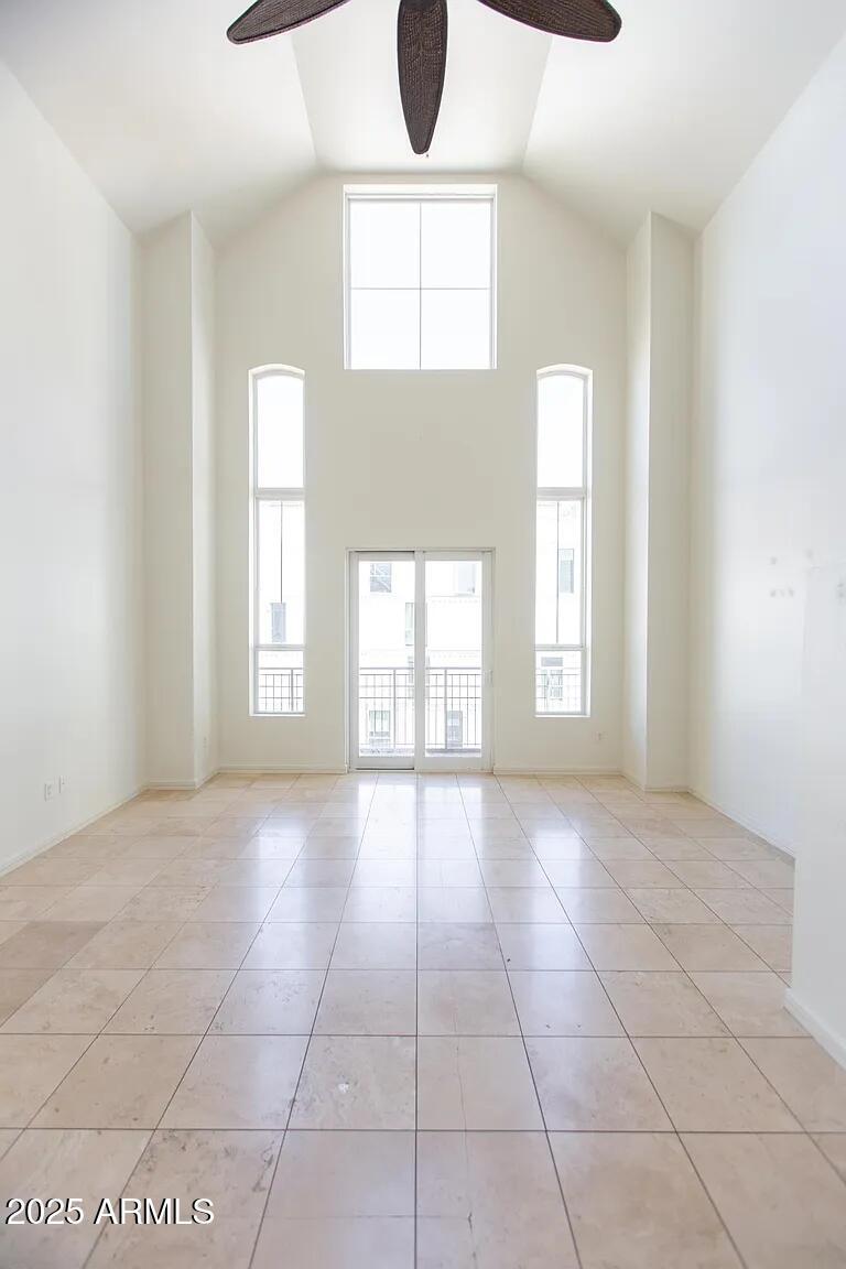 215 E Mckinley St. #408, Phoenix, AZ 85004