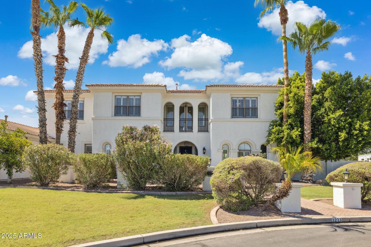 3233 E Indigo Cir., Mesa, AZ 85213