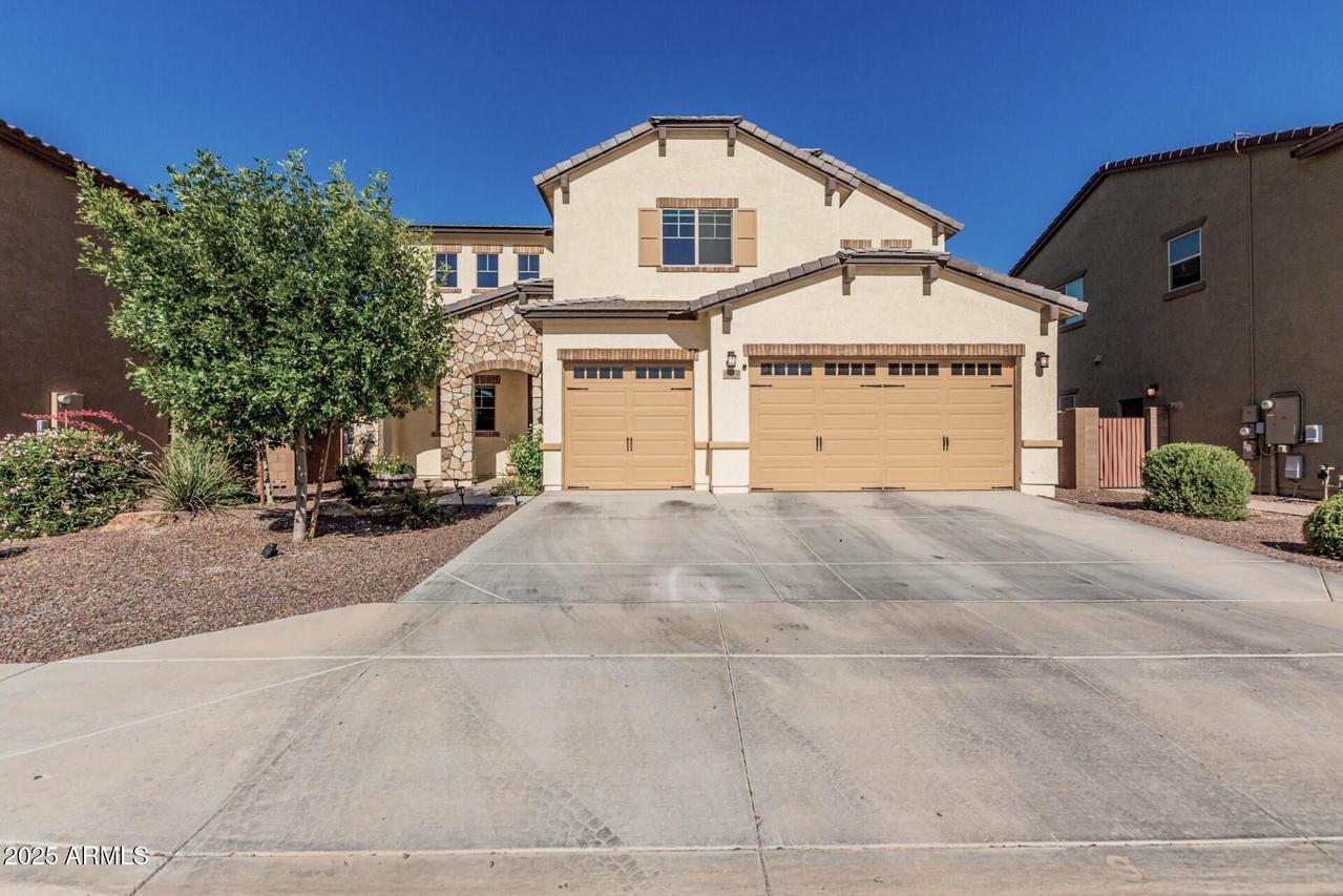 8325 N 171st Dr., Waddell, AZ 85355