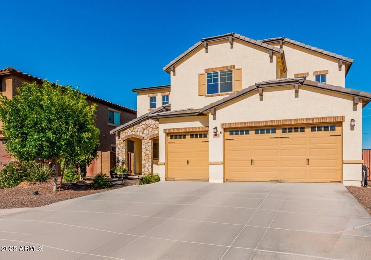 8325 N 171st Dr., Waddell, AZ 85355