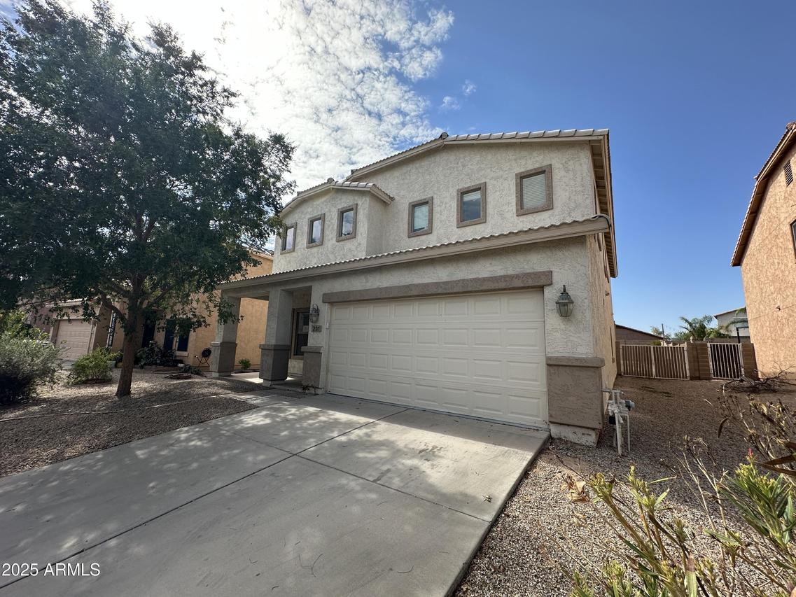 231 E Mule Train Tr., San Tan Valley, AZ 85143