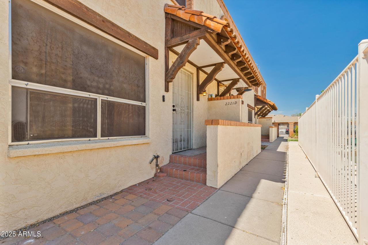 2221 W Turney Ave. #D, Phoenix, AZ 85015