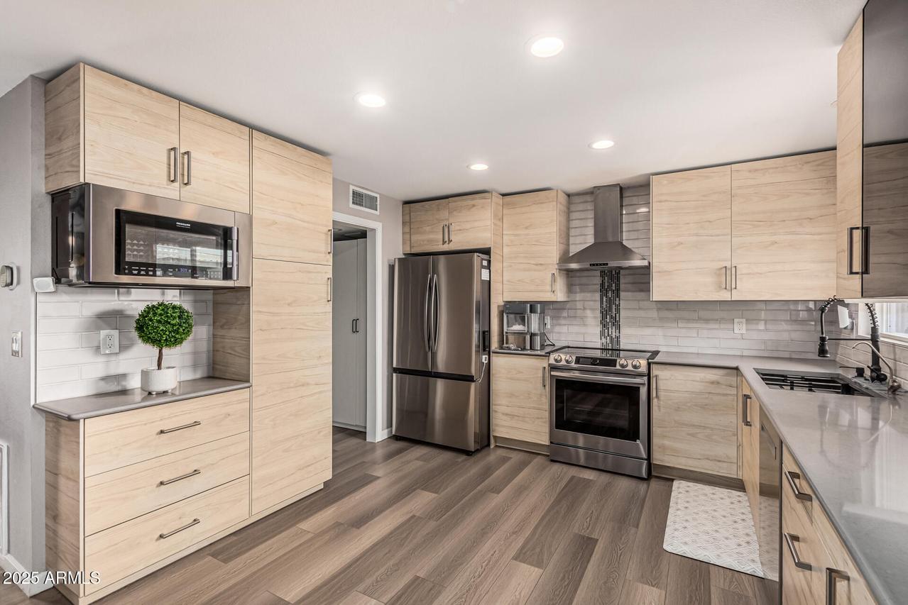 2873 E Fairmount Ave., Phoenix, AZ 85016