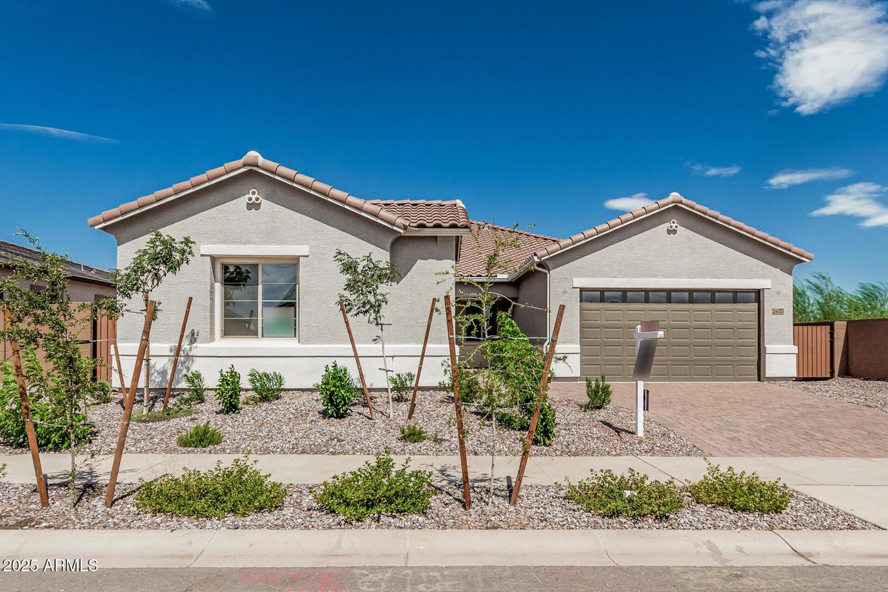 24075 N 171st Dr., Surprise, AZ 85387
