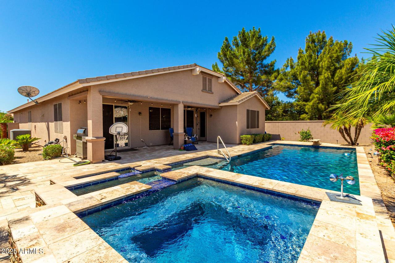 252 W Leatherwood Ave., San Tan Valley, AZ 85140