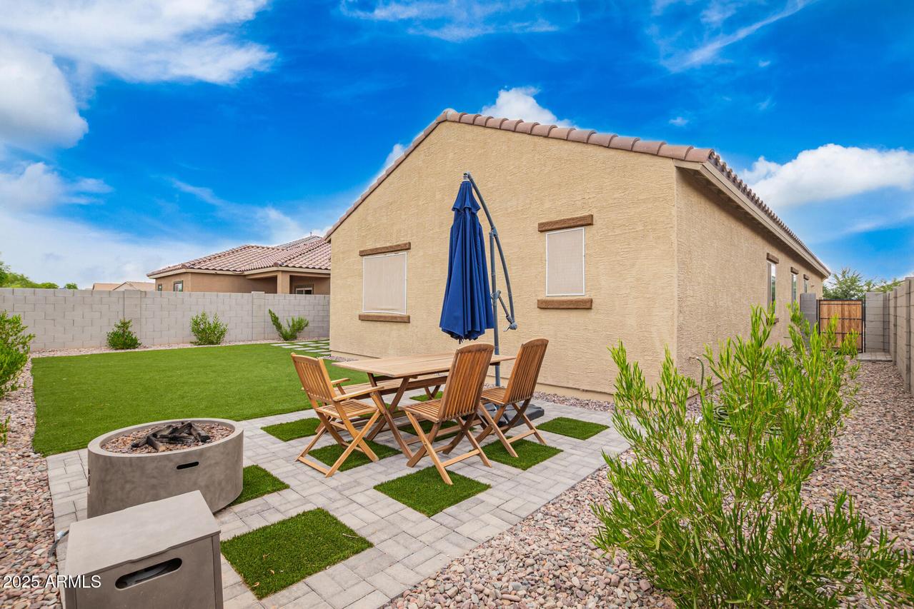 43789 W Cypress Ln., Maricopa, AZ 85138