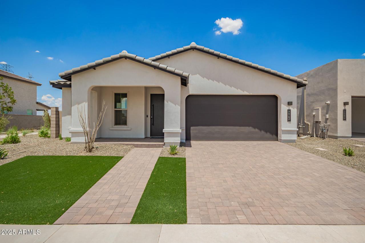 7962 W Griswold Rd., Peoria, AZ 85345