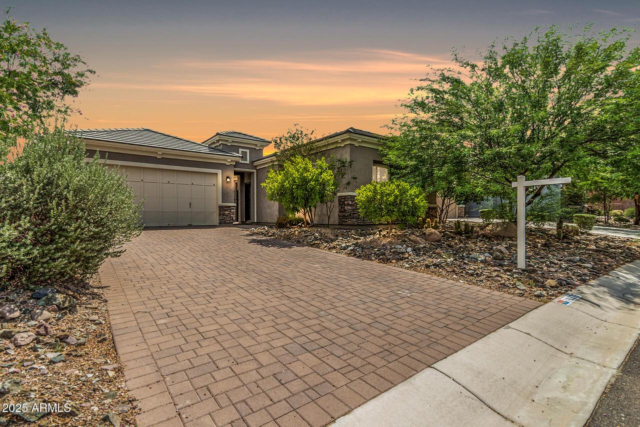 16373 W Beautiful Ln., Goodyear, AZ 85338