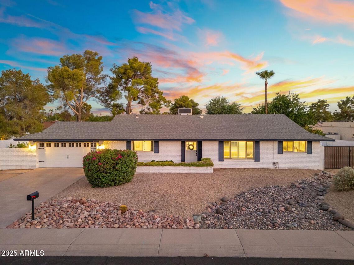 5021 E Voltaire Ave., Scottsdale, AZ 85254