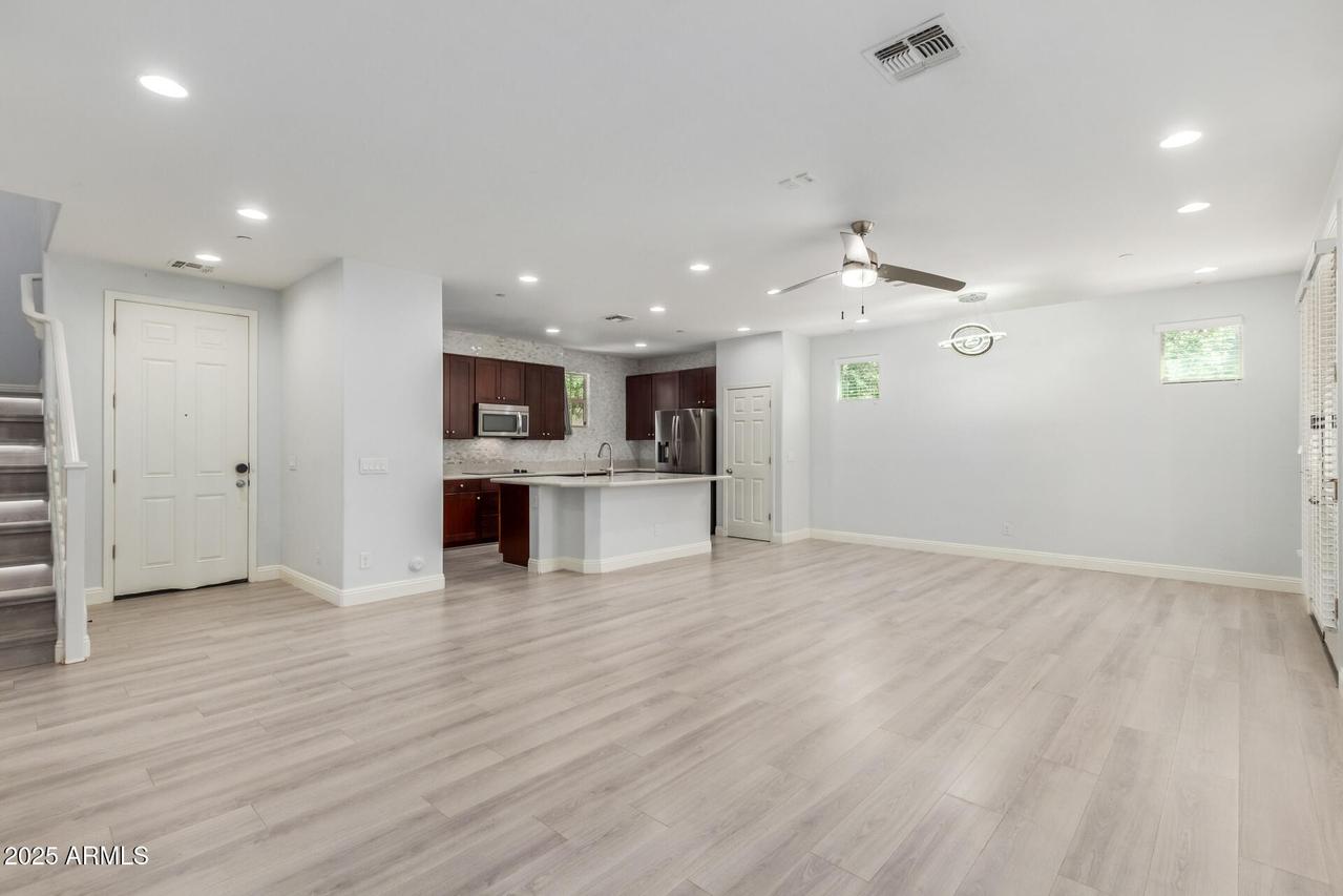 4715 E Tierra Buena Ln., Phoenix, AZ 85032