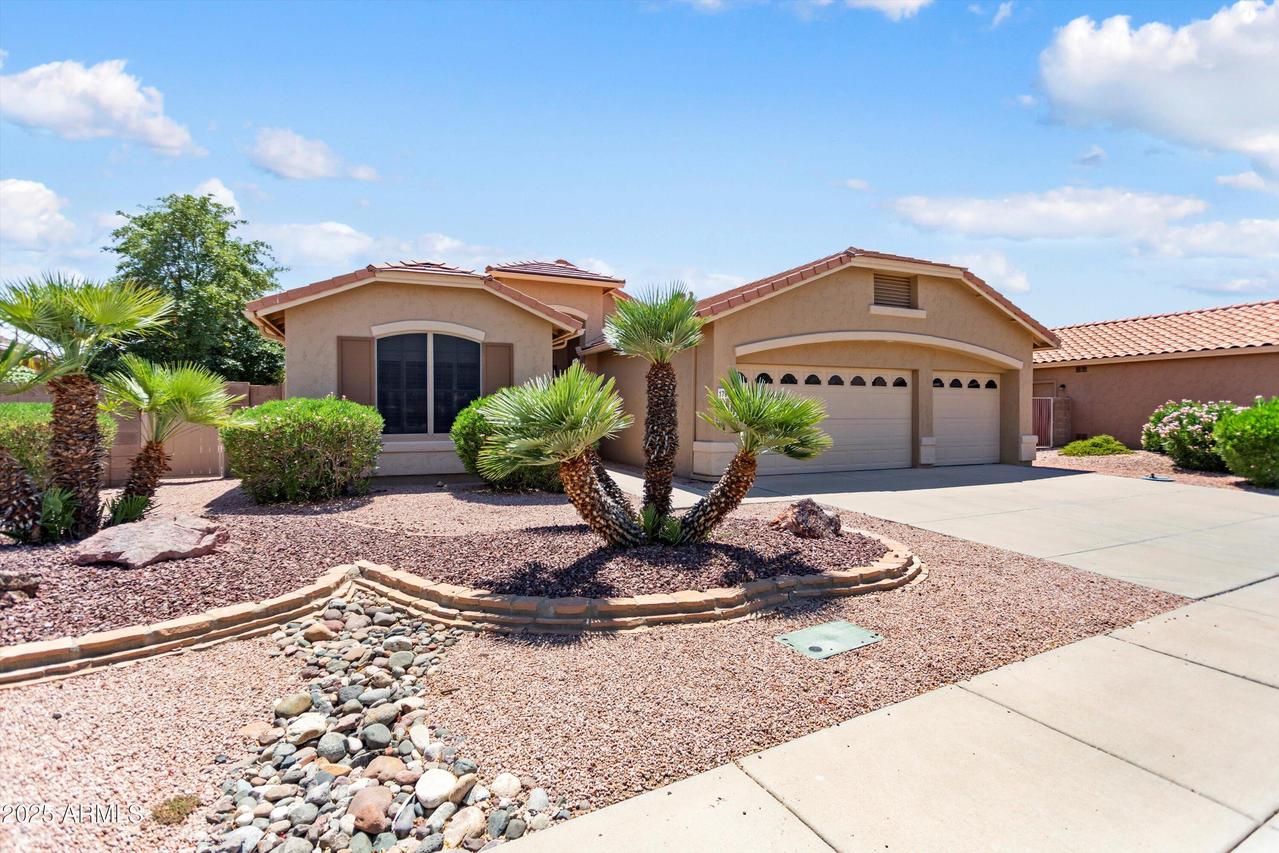 17959 W Westfall Way, Surprise, AZ 85374