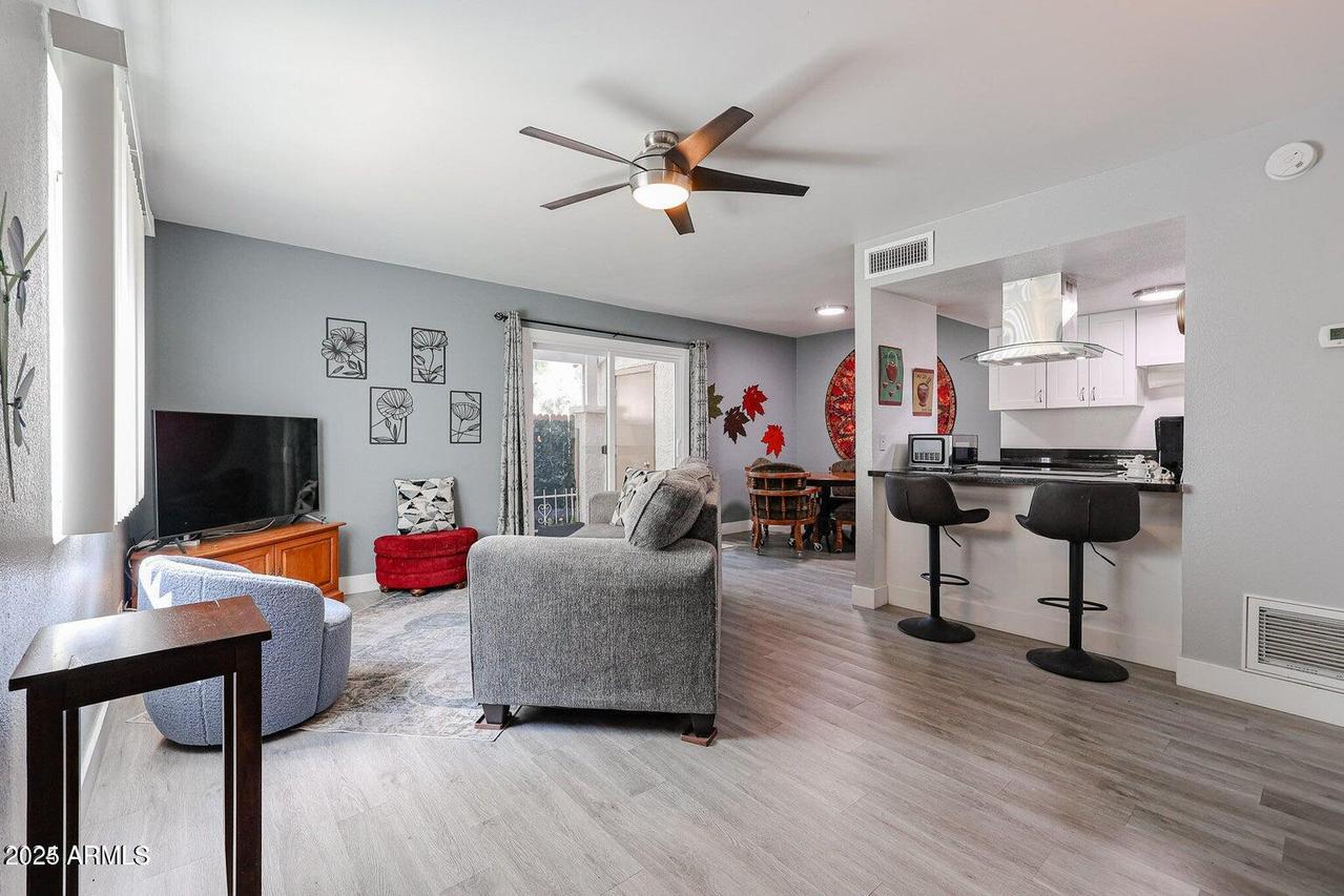 1225 E Lawrence Ln., Phoenix, AZ 85020