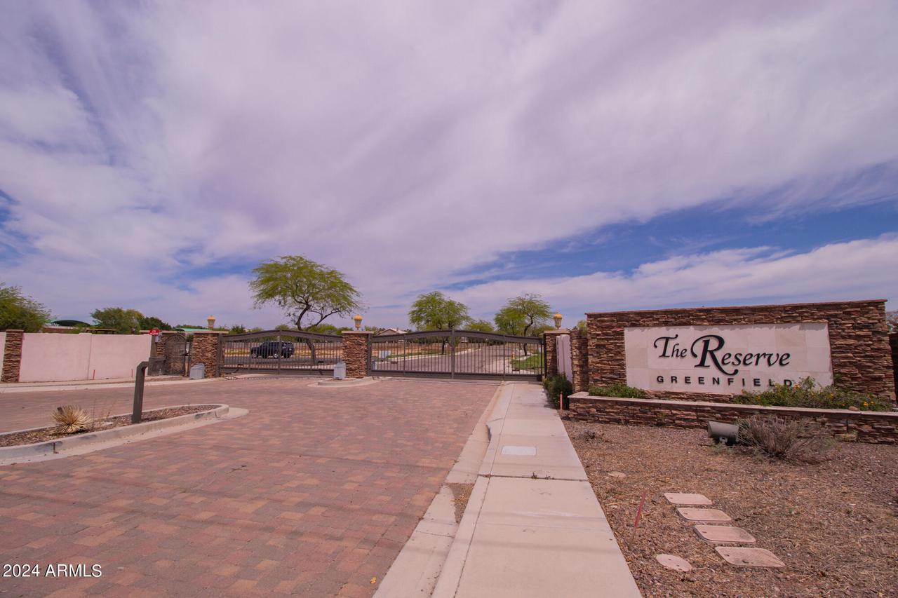 865 N Poinciana Ct. #7, Gilbert, AZ 85234