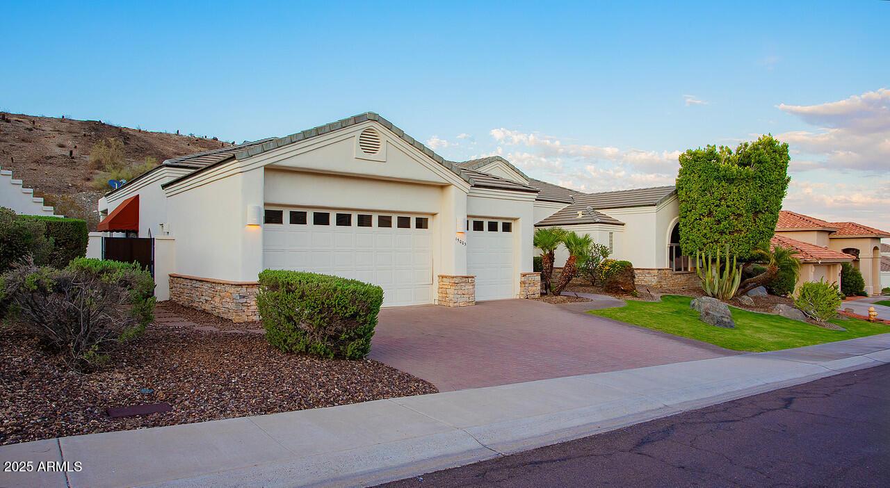 15003 S 7th St., Phoenix, AZ 85048