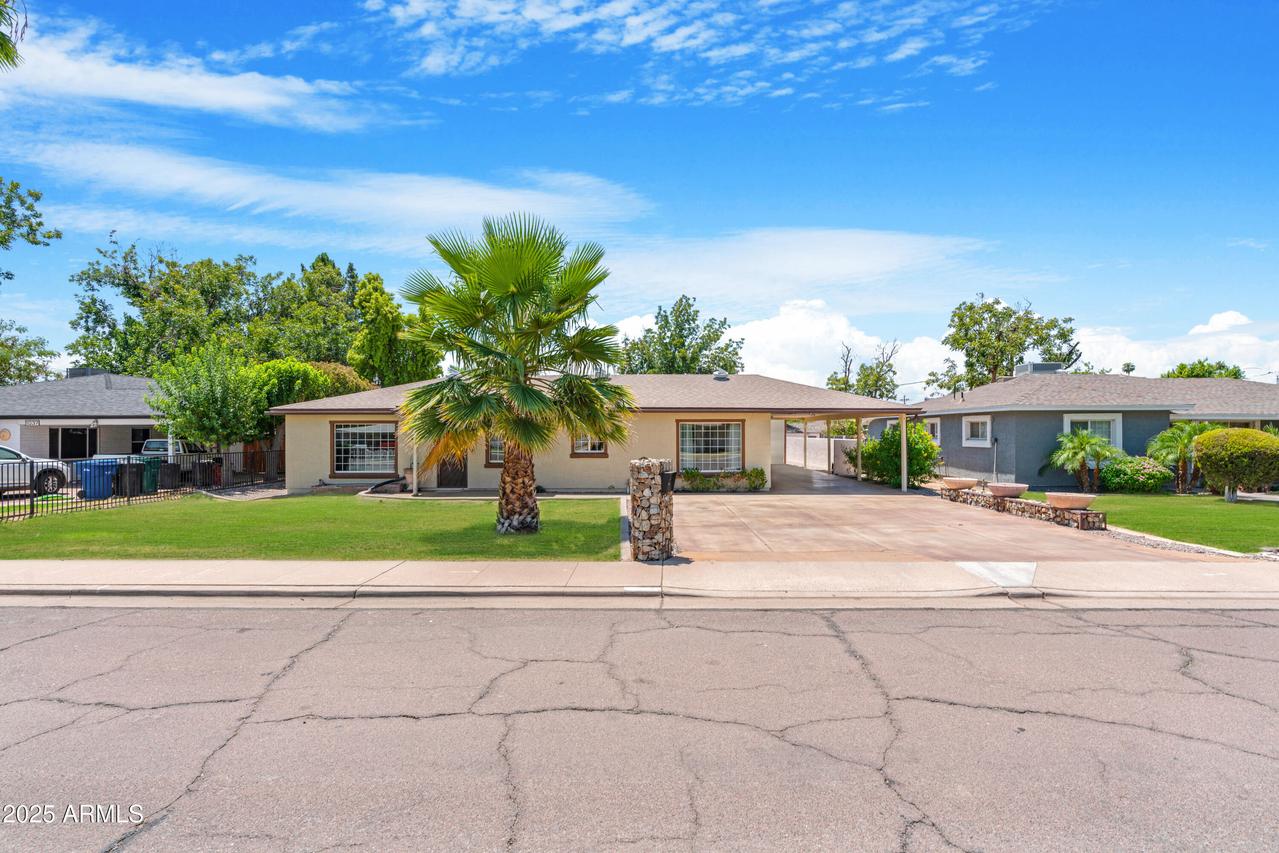 1027 E 3rd Ave., Mesa, AZ 85204